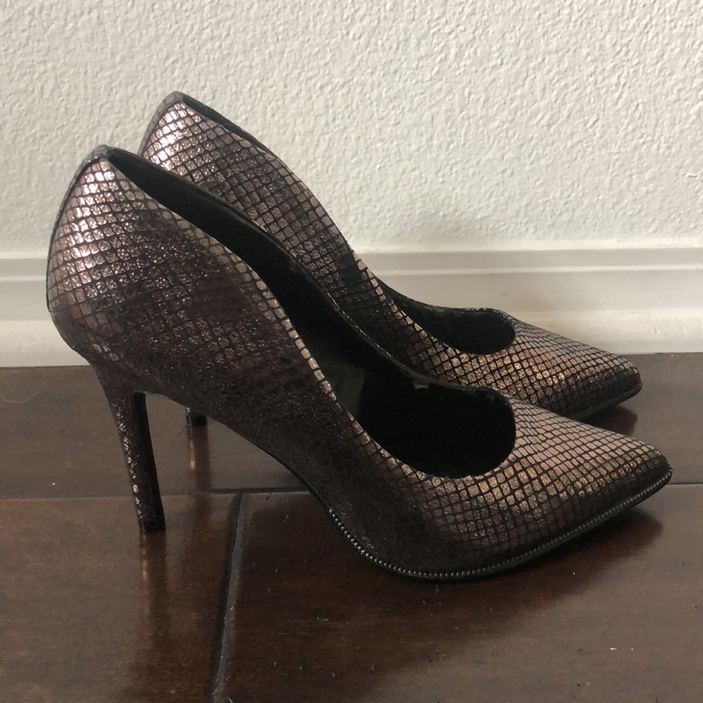 Call it Spring Heels - Picture 5 of 9